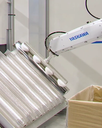 MOTOMAN NEXT packing food products