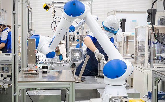 Robotic applications in which Industrial Robots Work