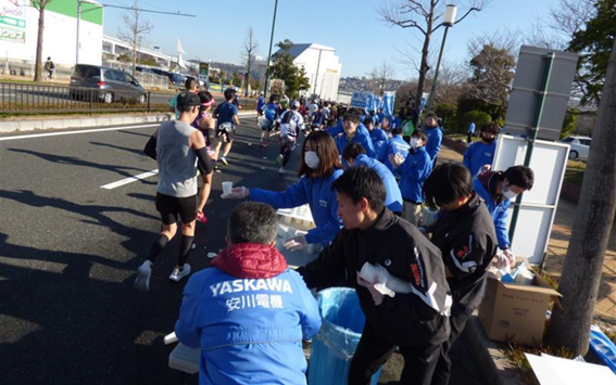 Volunteers in the Kitakyushu Marathon